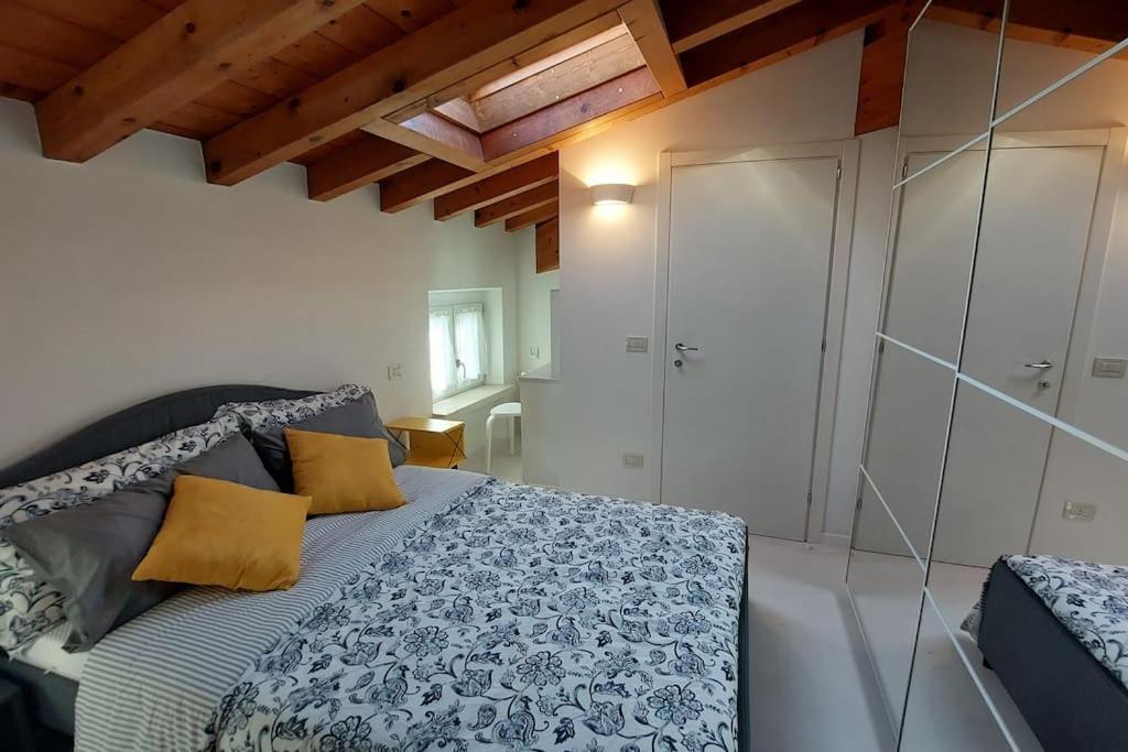 Sui Tetti Di Valeggio - Holiday Apartment Valeggio sul Mincio Eksteriør bilde
