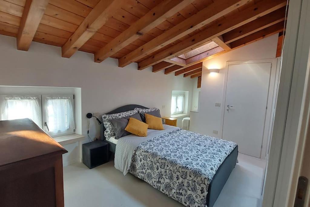 Sui Tetti Di Valeggio - Holiday Apartment Valeggio sul Mincio Eksteriør bilde