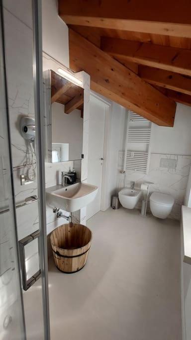 Sui Tetti Di Valeggio - Holiday Apartment Valeggio sul Mincio Eksteriør bilde